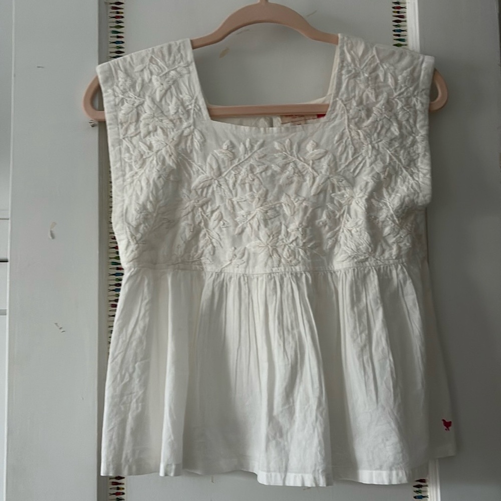 Pink Chicken size 14 girls white embroidered top
